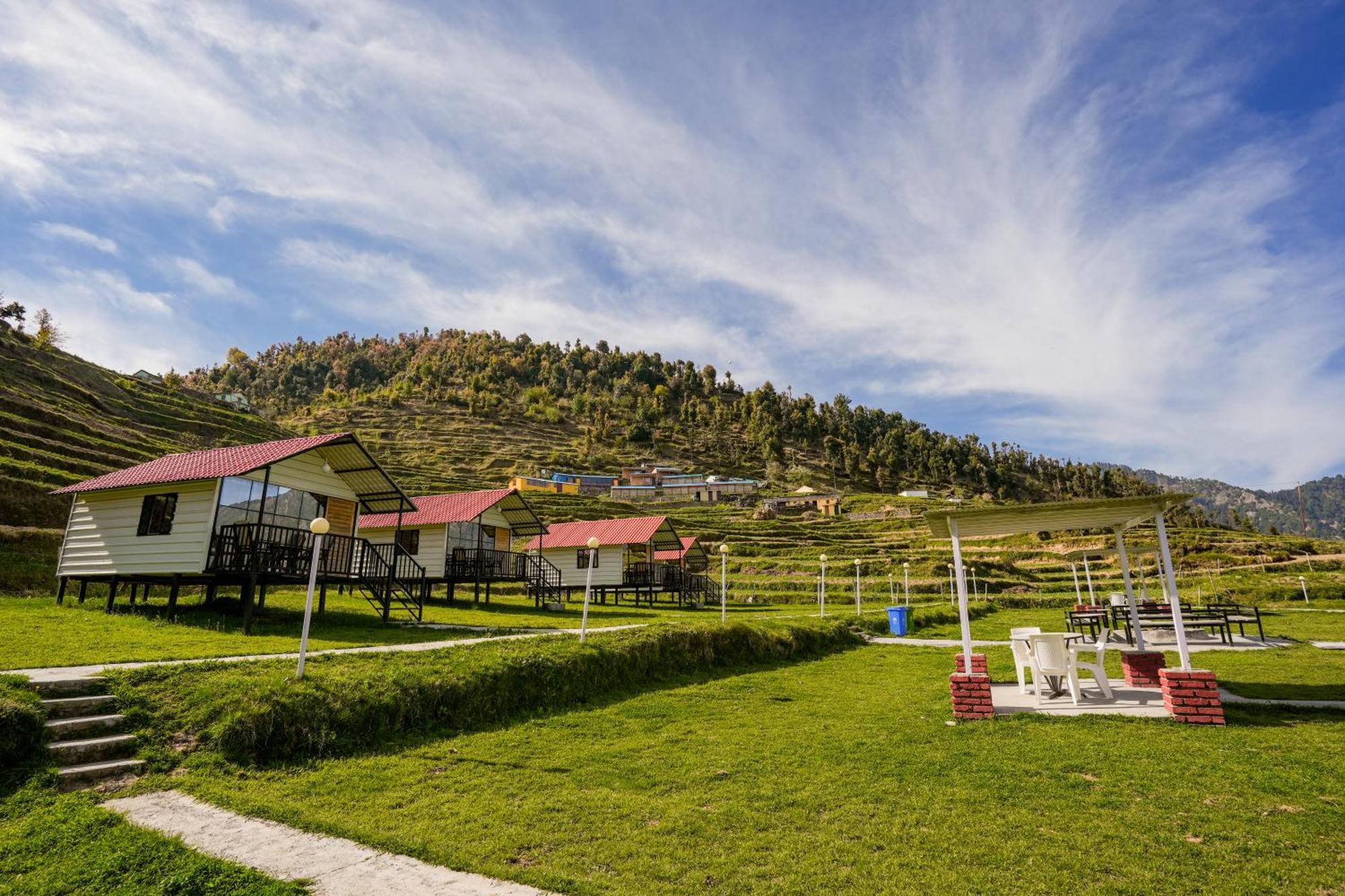 The Hillside Cottages Kanatal Luaran gambar
