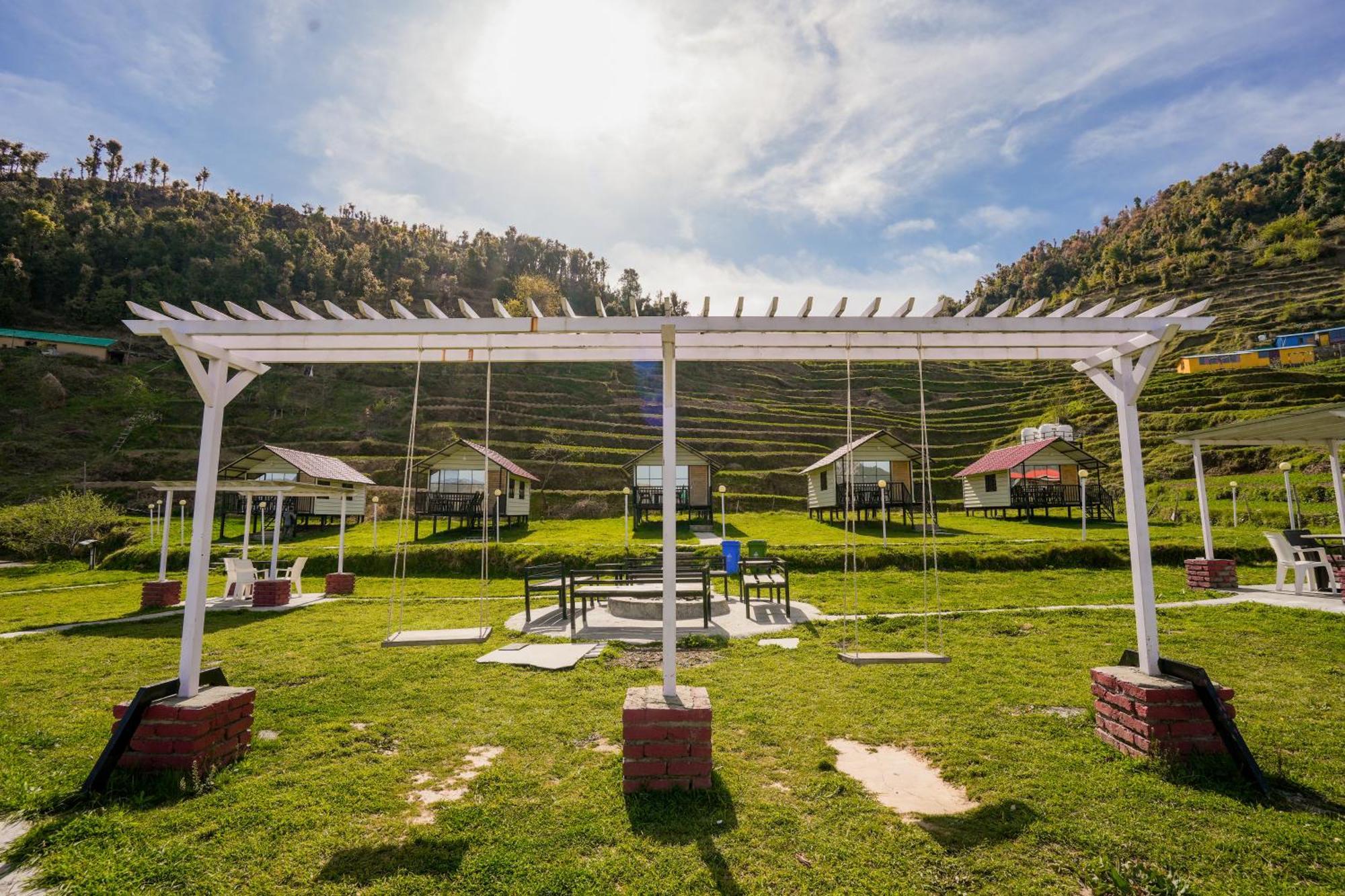 The Hillside Cottages Kanatal Luaran gambar